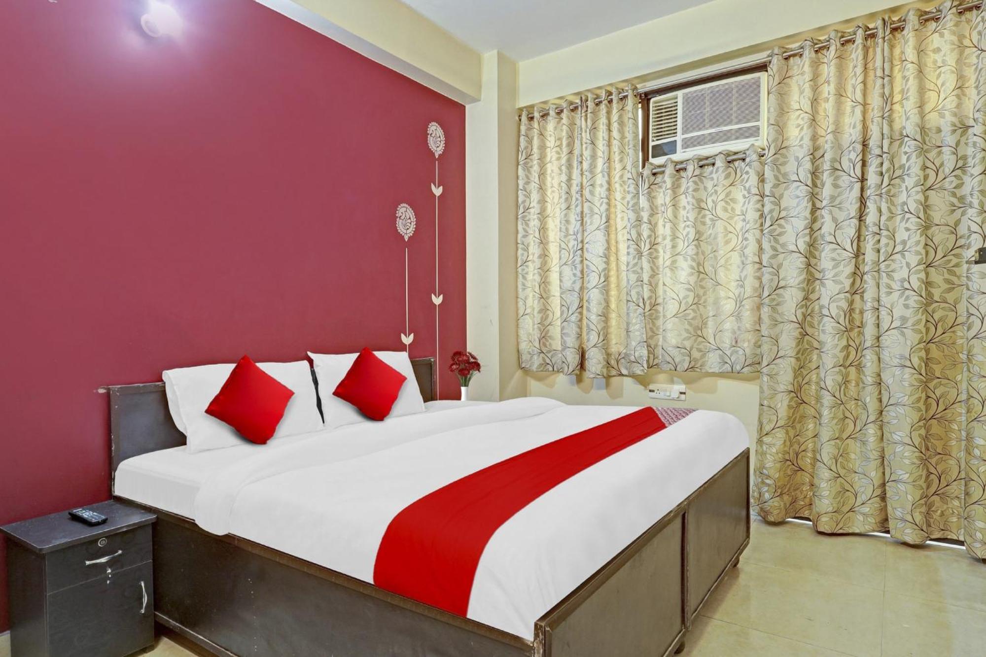 Hotel O A.K Palace New Delhi Exterior photo